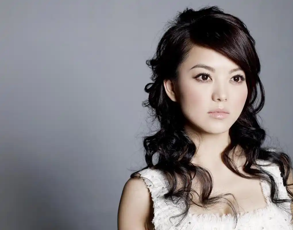 大家觉得李湘到底有多厉害为什么那么厉害