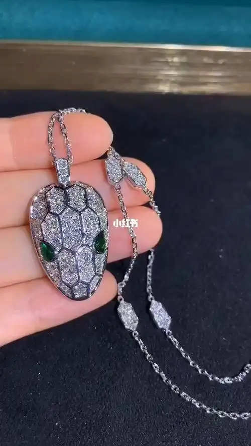 宝格丽蛇头项链