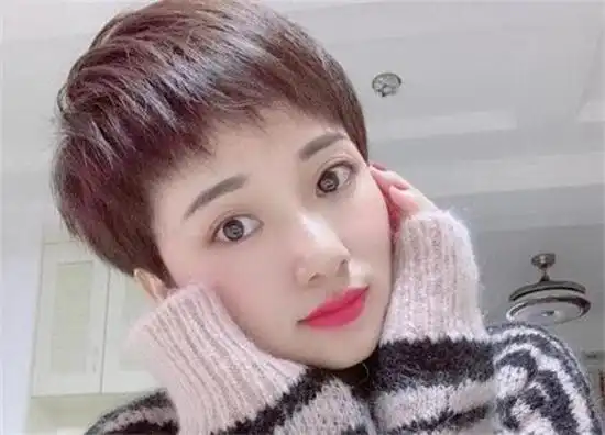 个性女超短发图片大全 中性气质短发发型超帅的_发型造型_宝妈时尚