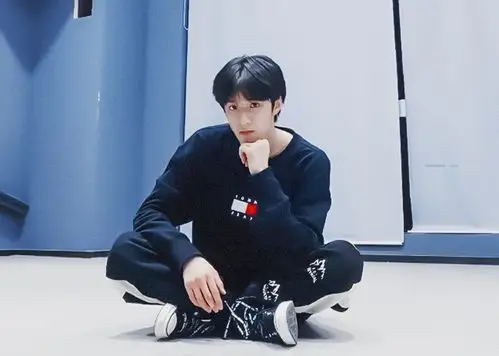 贺峻霖 - 堆糖,美图壁纸兴趣社区