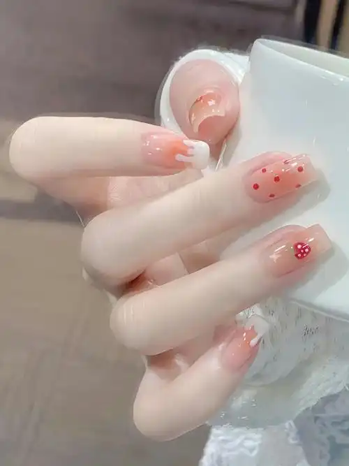 夏日公主浅色系美甲9799