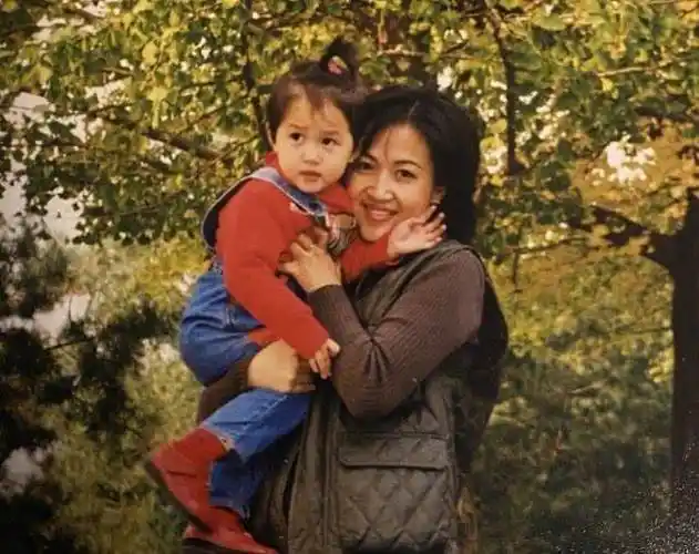 原创关晓彤不做格格下凡了接地气食物引粉丝热议再看配文想想都绝了