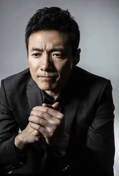 祖峰,1974年2月23日生于南京,中国内地影视男演员.