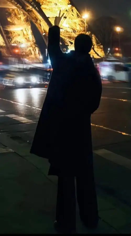 肖战超话背影#肖战