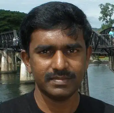 蒙古利亚人(即黄种人,亦称亚美人种),达罗毗荼人,印度雅利安人