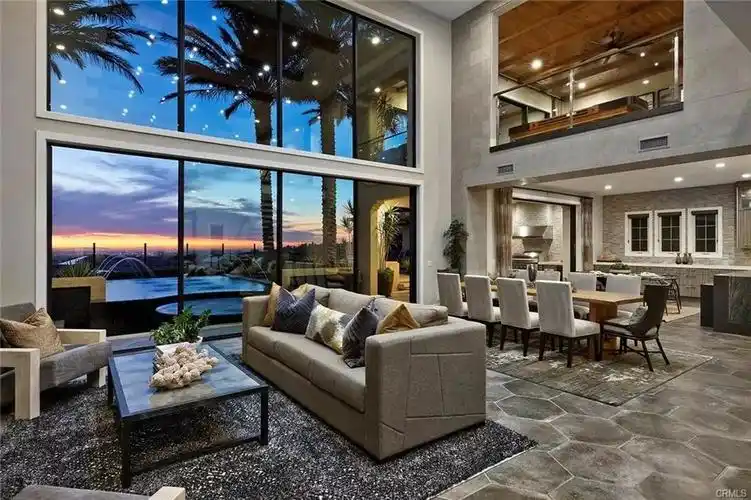 洛杉矶尔湾最新上市200万以上豪宅推荐超大土地独栋别墅