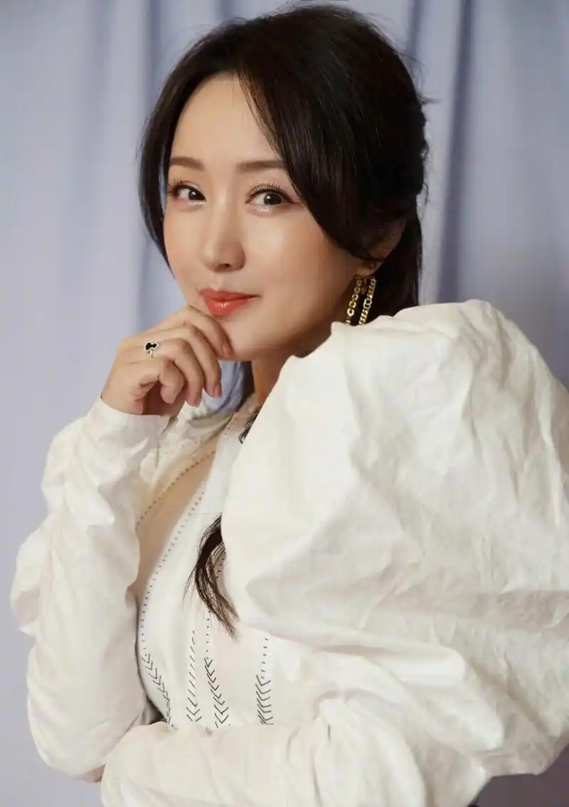 难怪爸爸年轻时把她当"梦中情人",原来杨钰莹这么美!