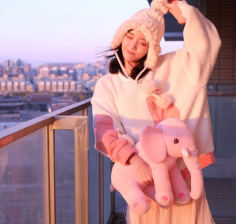 时光与你都很甜暴力女生洛钦歌扮演者王晴剧照(2)