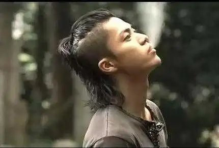 小栗旬热血高校发型叫什么?