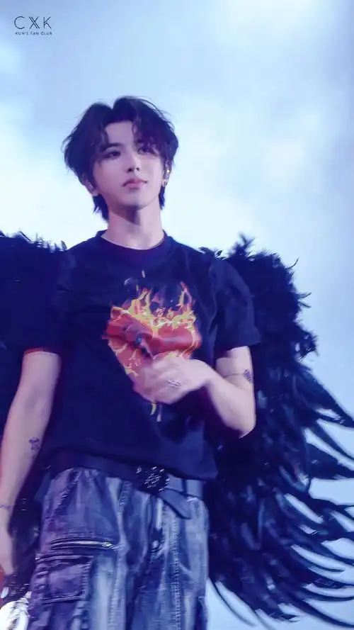 蔡徐坤2023迷巡回演唱会