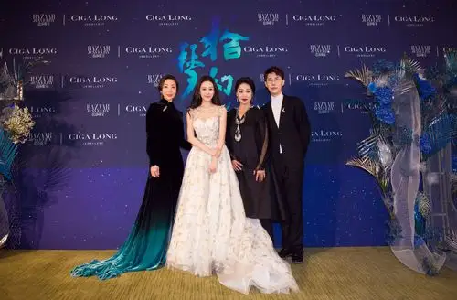 高丽雯亮相芭莎珠宝晚宴 展露独特清新时尚范