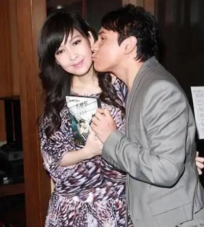 【图】黄凯芹老婆是谁 他与周慧敏有什么纠缠