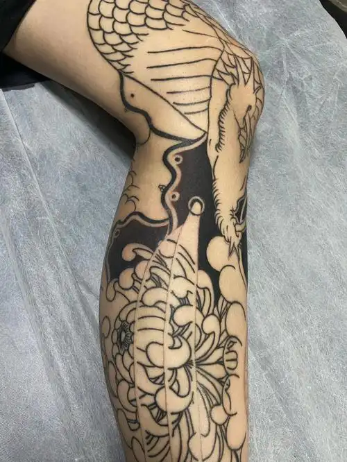 一点一点慢慢来 不是很好 但是很努力#我的纹身分享  #盘腿龙  #花腿