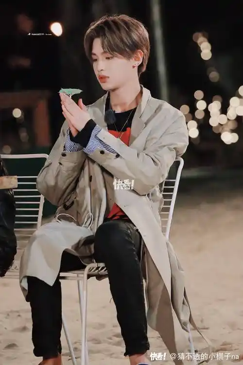 漫画图片_明星_黄明昊justin_乐华七子_奇妙的食光