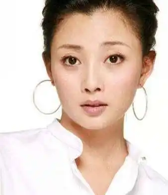 殷桃年轻时迷倒一大片男人,却不想结婚不生孩子,如今过得怎么样了?