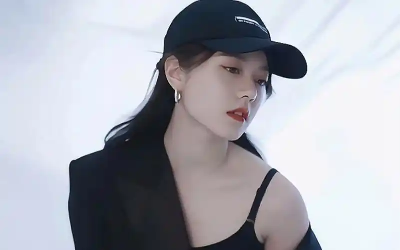 【赵今麦】内衣广告及杂志拍摄