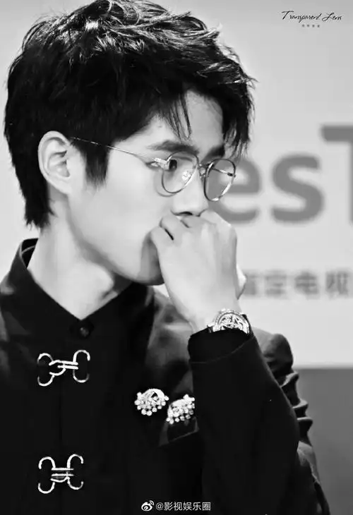 刘昊然有哪些出圈神图? - 知乎