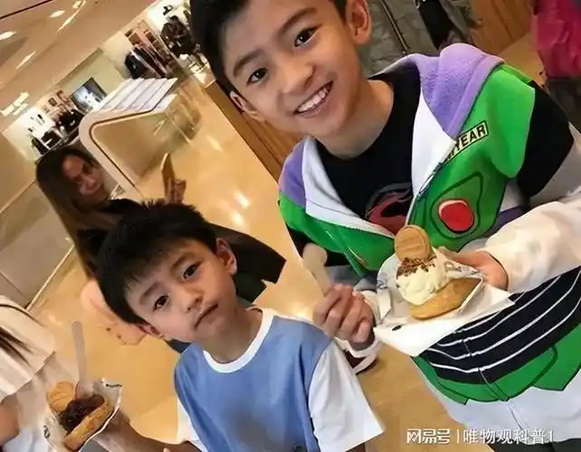 三个儿子都做过亲子鉴定?张柏芝晒出证据,原来谢霆锋藏得这么深