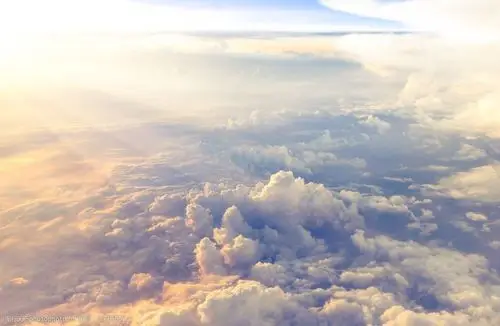 关键词:天空云彩 云彩 云朵 航拍 天空 风景 自然景观 自然风光 摄影