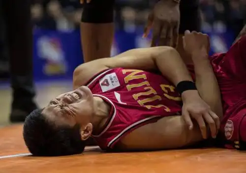 篮球——cba常规赛:新疆伊力特对阵吉林九台农商银行