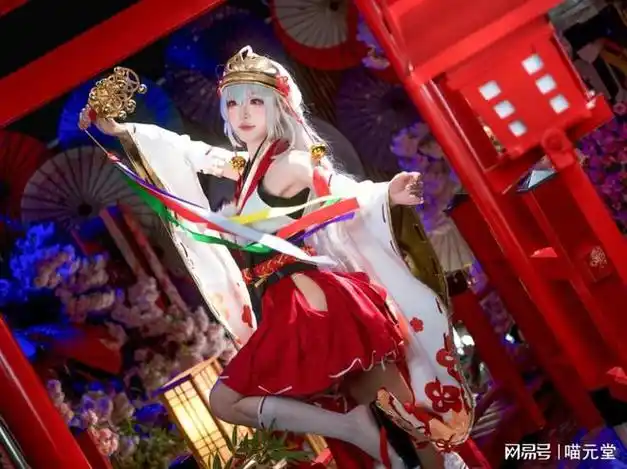 阿包也是兔娘创可贴cos巫女浴池写真图片欣赏