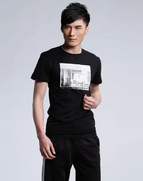 阿迪达斯系列专场男款黑色短袖图案t恤2