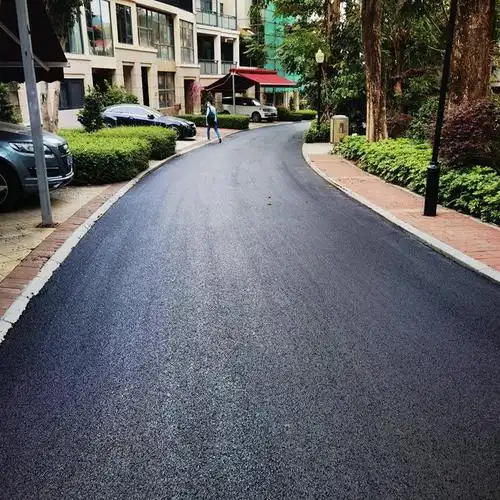 深圳布吉沥青队伍 沥青铺路工程 摊铺沥青路面施工