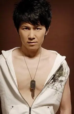 迎奥运中华儿女要振奋 高进"献歌"打头阵(图)