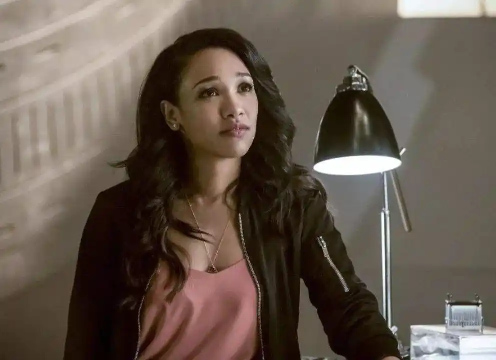 美剧《闪电侠》里面的5位主角,你喜欢哪一位?