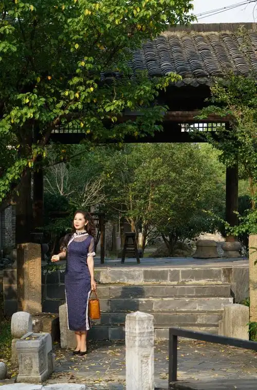 旗袍遇见庭院