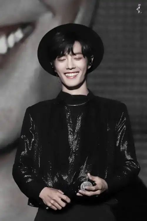 肖战#不愧是上过热搜的笑容92 | 肖战