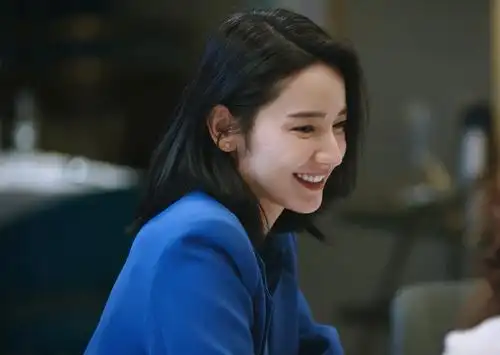 《暴风眼》苗霏胆大心细,与沉睡者斗智斗勇,堪称女中豪杰:佩服