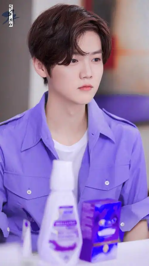 鹿晗 所有温柔,眷念都是对你灿若星辰的喜欢.