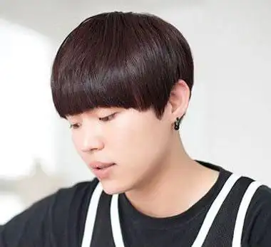 男生蘑菇头发型怎么吹好看帅哥蘑菇头发型