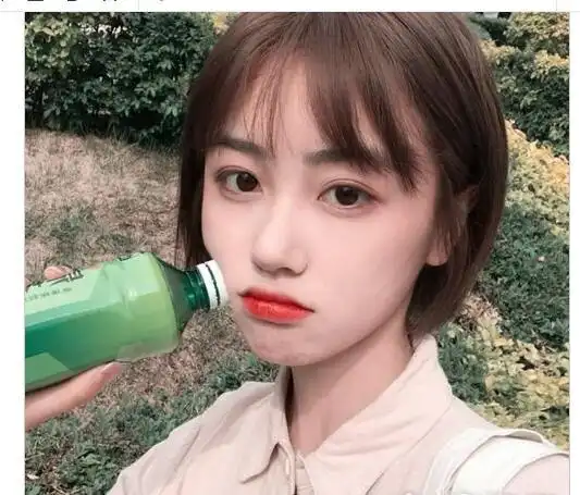 标准学生头女短发发型图片