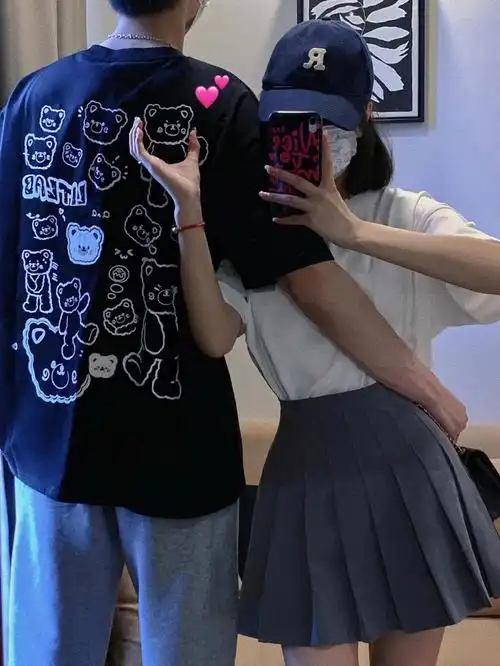 超甜情侣拍照姿势情侣不露脸对镜拍