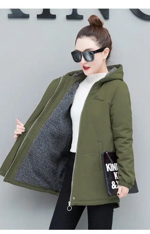 冬季加厚羊羔绒中年女式短外套工装外套女士2021新款秋冬百搭绒短款上