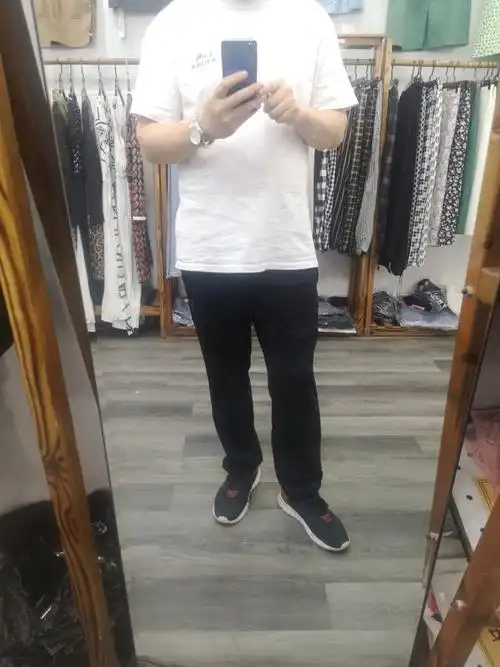 爱**果:不建议买,质量太差 男生身高175体重125穿xl会太大吗 看**哇