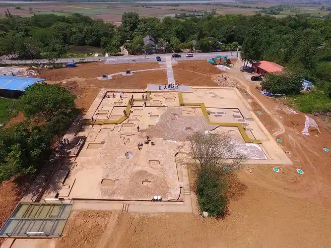 惊世的发现——凌家滩是一座距今5800-5300年的新石器时代晚期遗址!