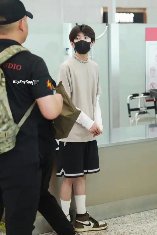 王源同款多巴胺水杯