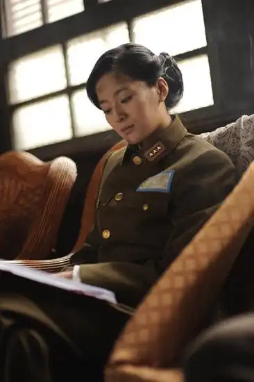 《兵临城下》热播 王媛可不排斥潜规则