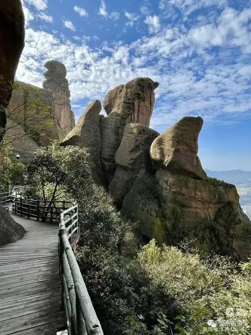 世界自然遗产国家五a级旅游景区弋阳龟峰值得去一趟