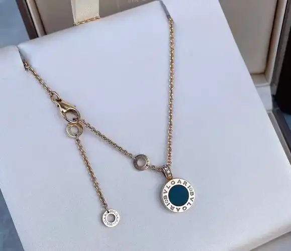 宝格丽黑白项链 想黑就黑,想白就白,随心搭配 - 抖音