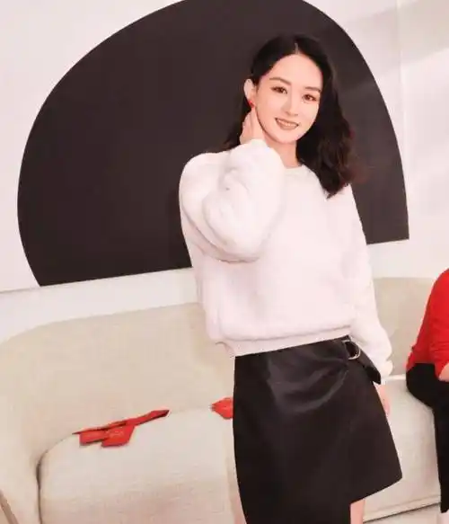 赵丽颖9年前旧照被疯传,没了10级滤镜加持,才知啥叫纯天然美女