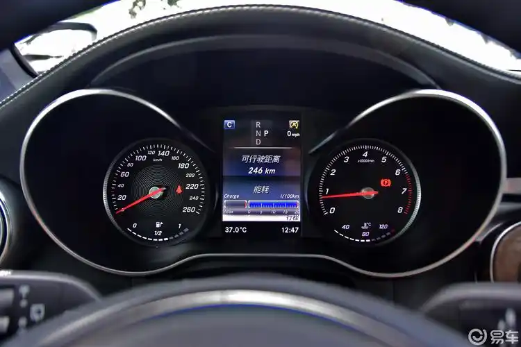 【奔驰glc2017款glc 300 4matic 豪华版仪表盘汽车图片-汽车图片大全