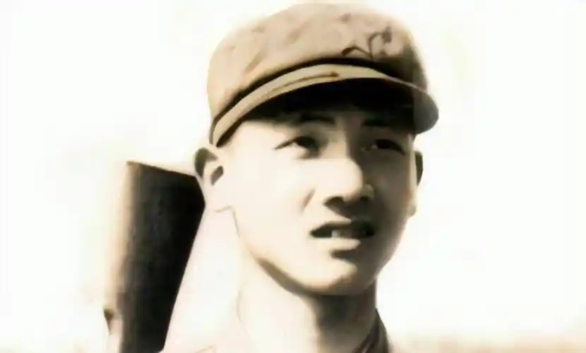 1986年老山战役,19岁战士遗憾生前没谈过恋爱,护士俯身送上一吻