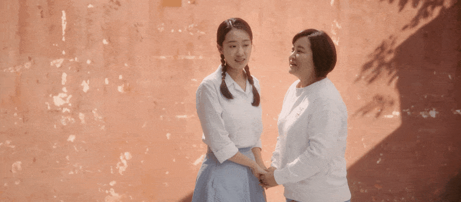 《你好,李焕英》爆火,贾玲成第一女导演:没有这3个女人,我什么都不是!