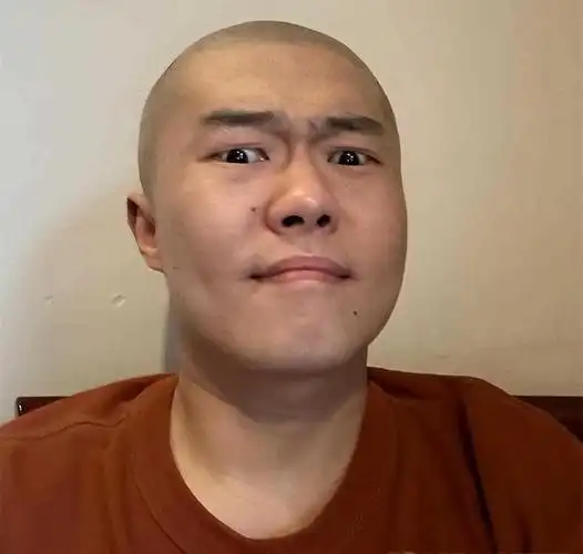 德云社周九良新剧开机与张一山首次合作为了角色二人剃了光头