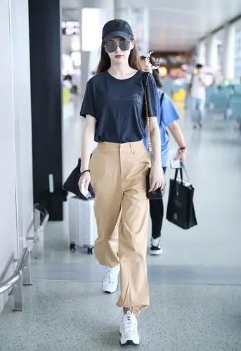 唐嫣 机场 私服