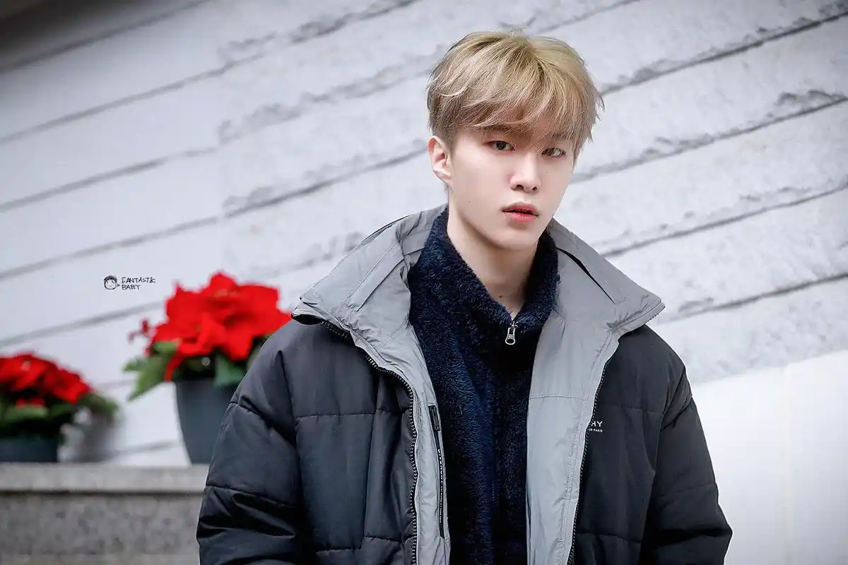 金发小王子范丞丞从漫画里走出来了今天丞星姐姐不当妈